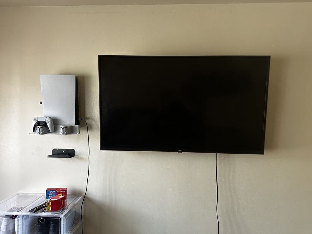 Finished TV mounting project in Los Angeles